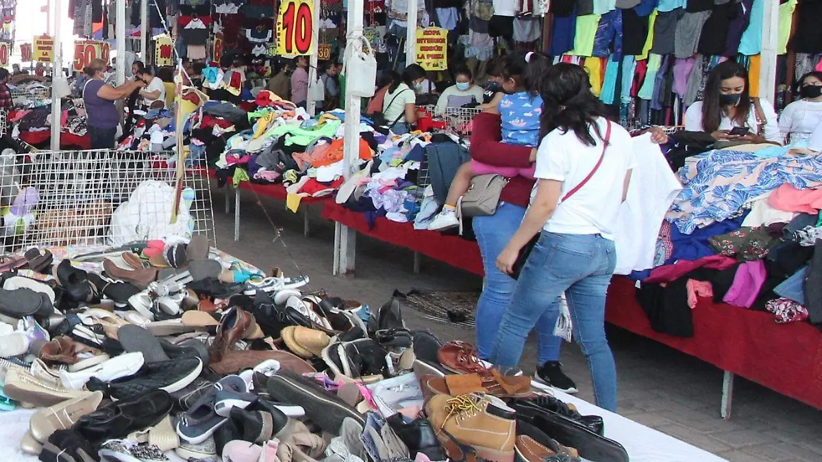 Niegan permiso para nuevo tianguis en Héroes de León