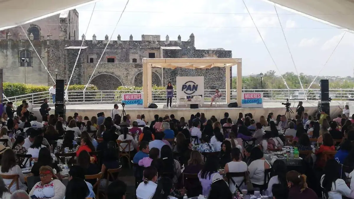 Margarita Zavala y Kenia López Rabadán encabezan foro de mujeres en Yuriria