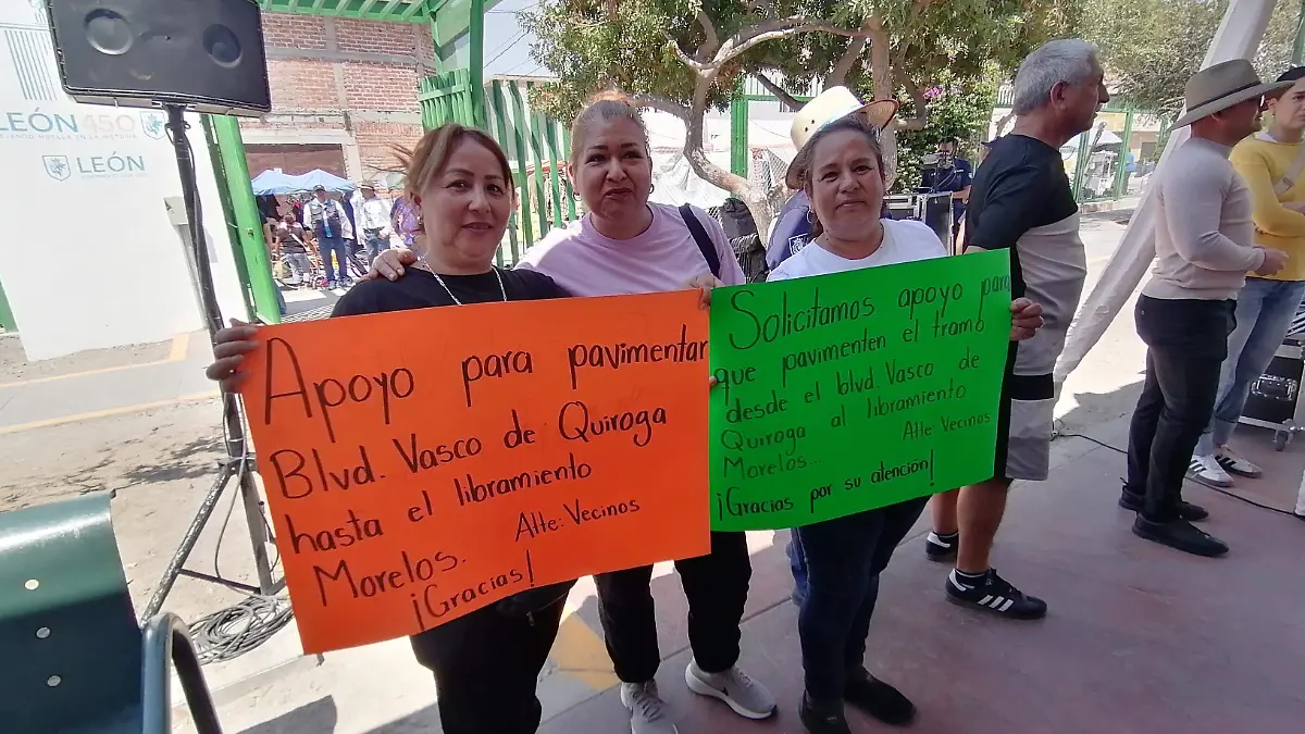 Vecinas de León I piden pavimentar Vasco de Quiroga por inseguridad