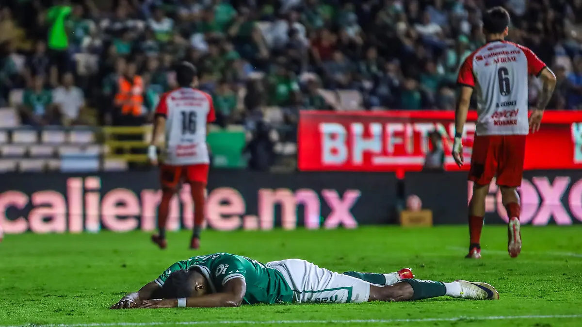 4C3A28B5-E30A-4008-87AB-CDAEB7083C3D