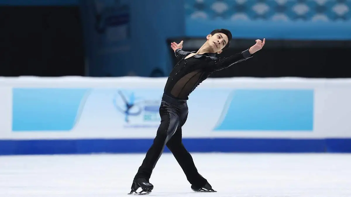 DONOVAN CARRILLO (1) (1)