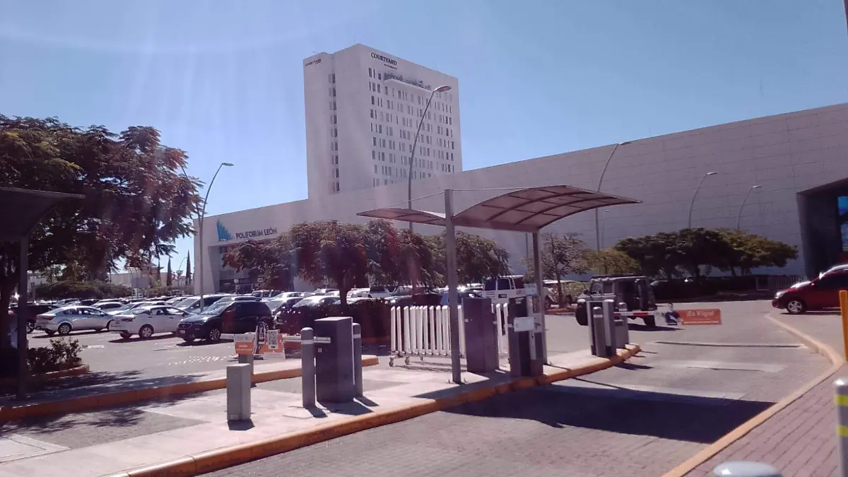 ROSARIO POLIFORUM