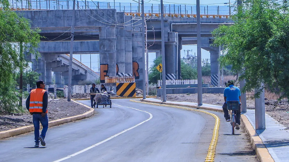 Vecinos de San Juan de Abajo critican ciclovía del nuevo acceso seguro en León