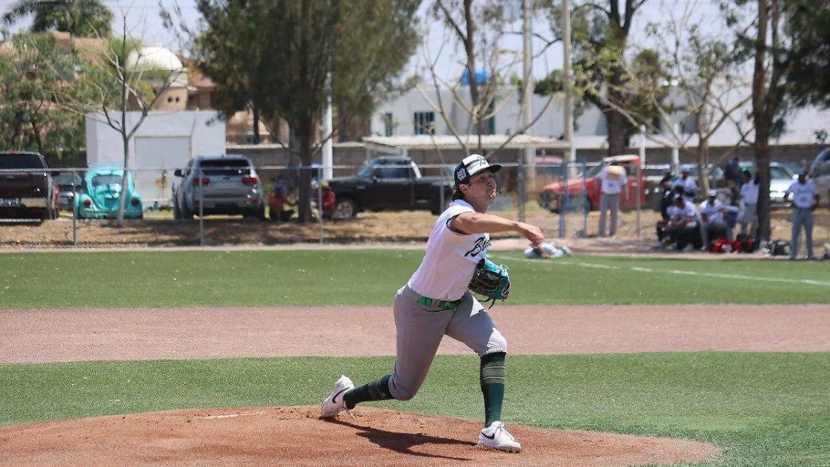 BRAVOS VS CONSPIRADORES (6)