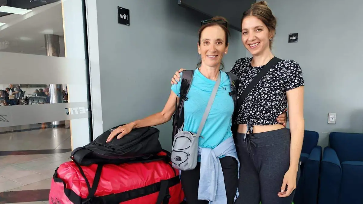 R VAZQUEZ ALPINISMO LAURA GONZALEZ (4)