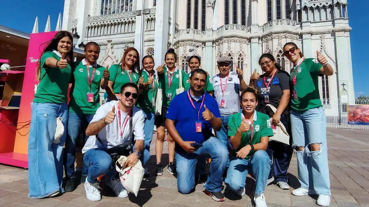 R VAZQUEZ FUTFEM SOBRE RUEDAS (1)