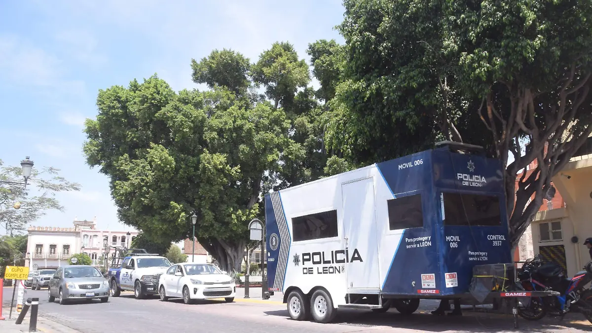 f carmona casetas policia (1)