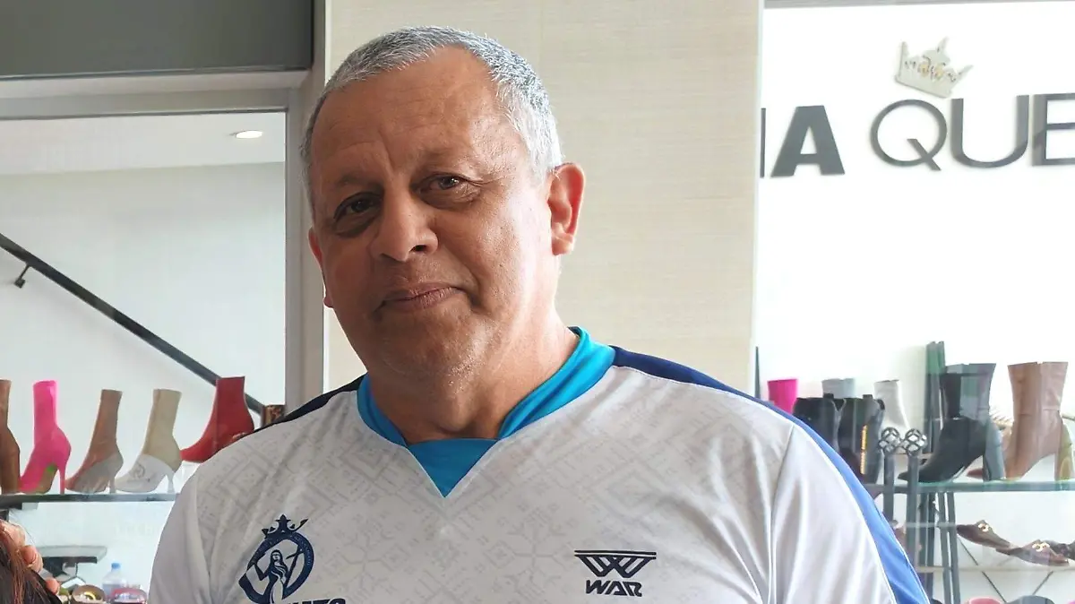 R VAZQUEZ R NORAT ENTRENADOR