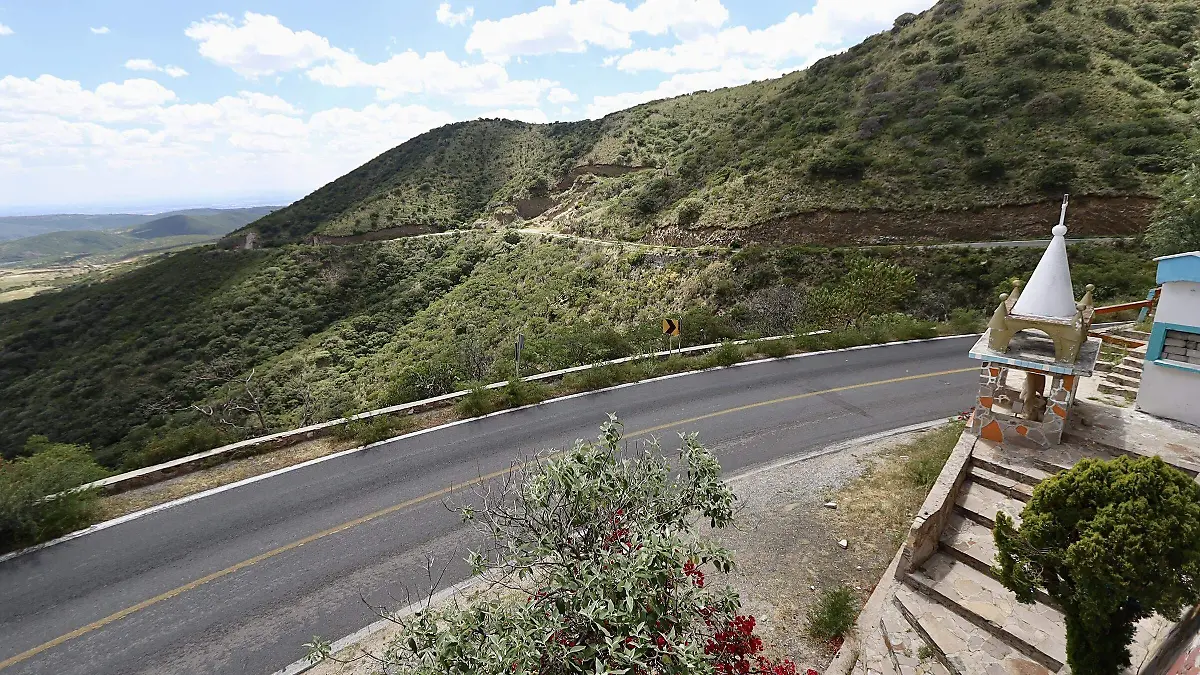 SIERRA DE LOBOS - Fco Meza - El Sol de León (12)