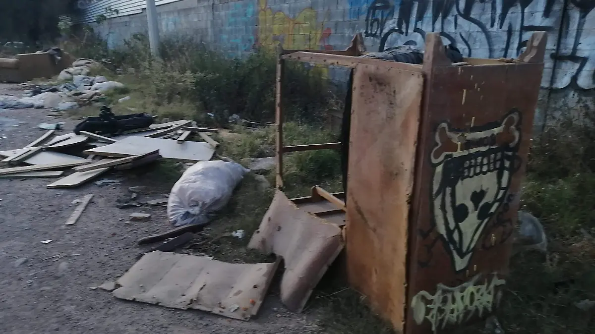 BASURA EYUPOL- ROCÍO GODÍNEZ (4) 