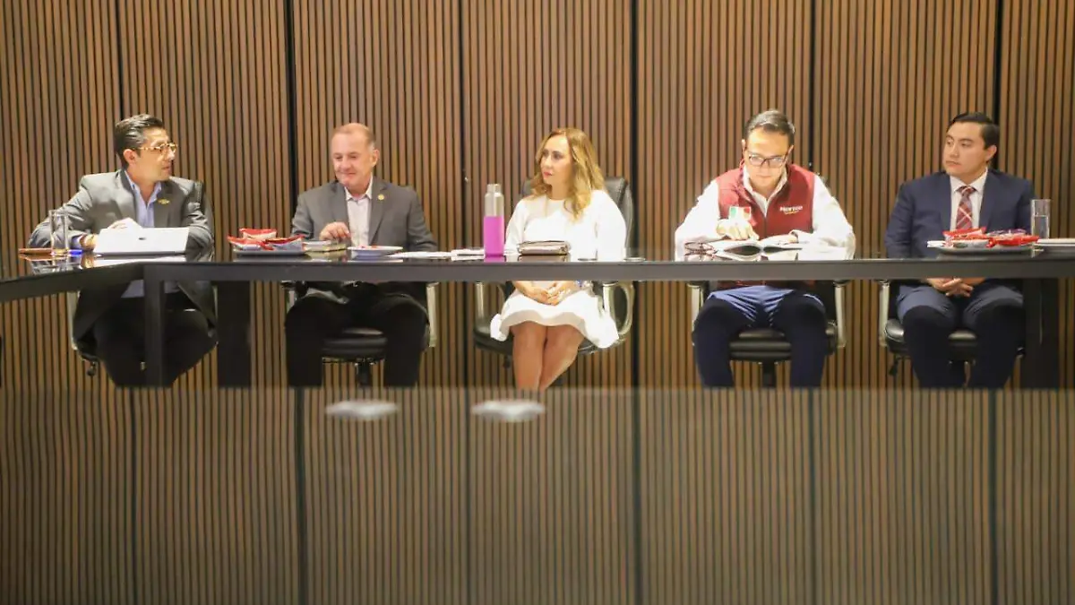 Reunión mesas de trabajo 2