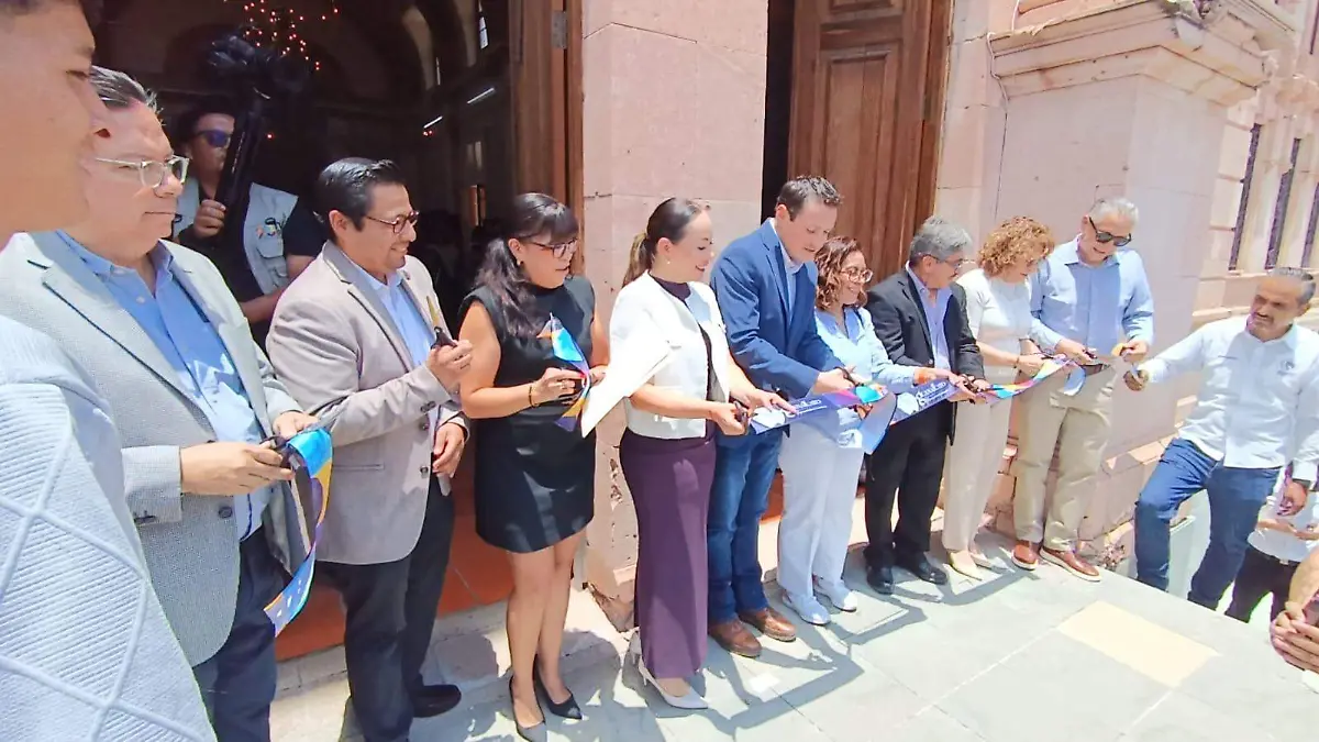 Guanajuato – Biblioteca de la escuela Normal Oficial en la capital, reabre sus puertas (1)