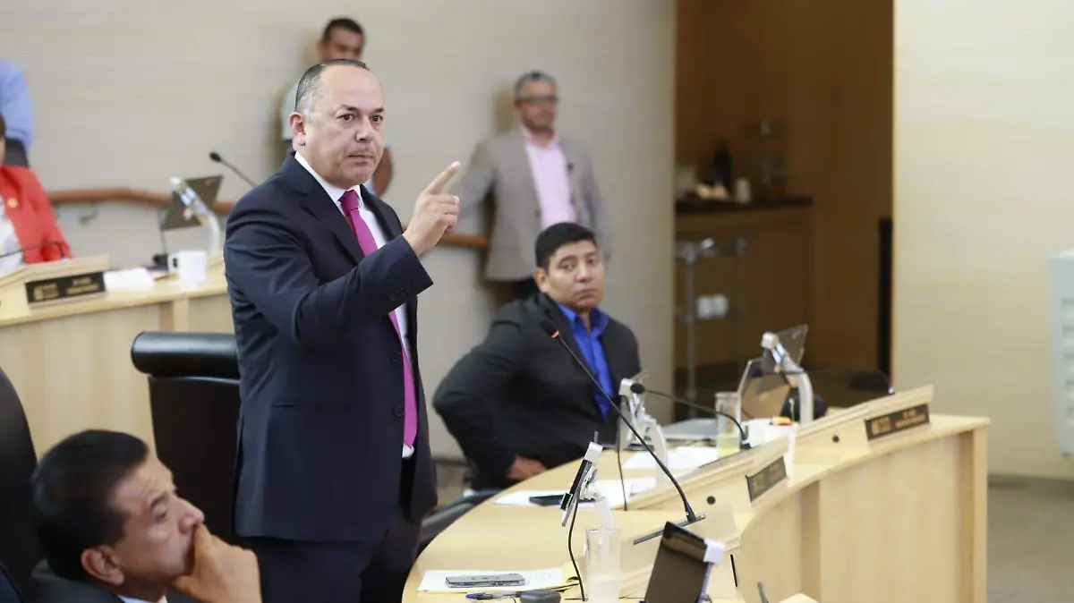 Guanajuato – Contra reloj, y con peleas por narcogobiernos, quedaron aprobadas las reformas en material electoral (1)
