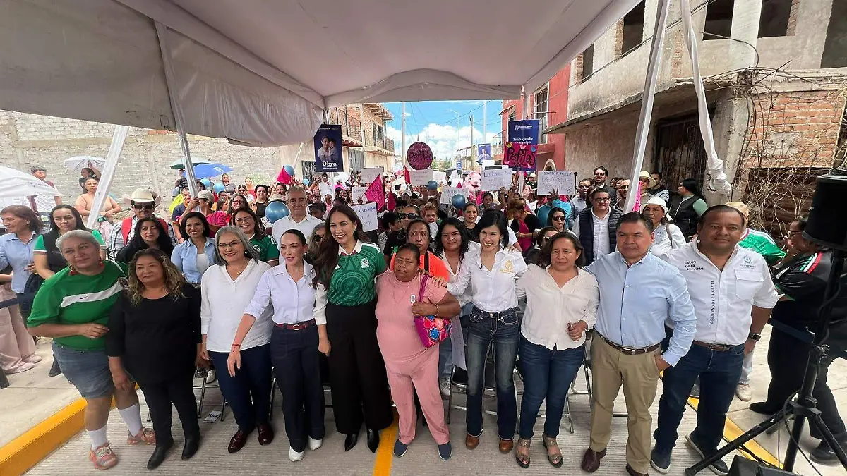 Guanajuato – Inaugura gobernadora diversas calles en beneficio de los capitalinos (3)