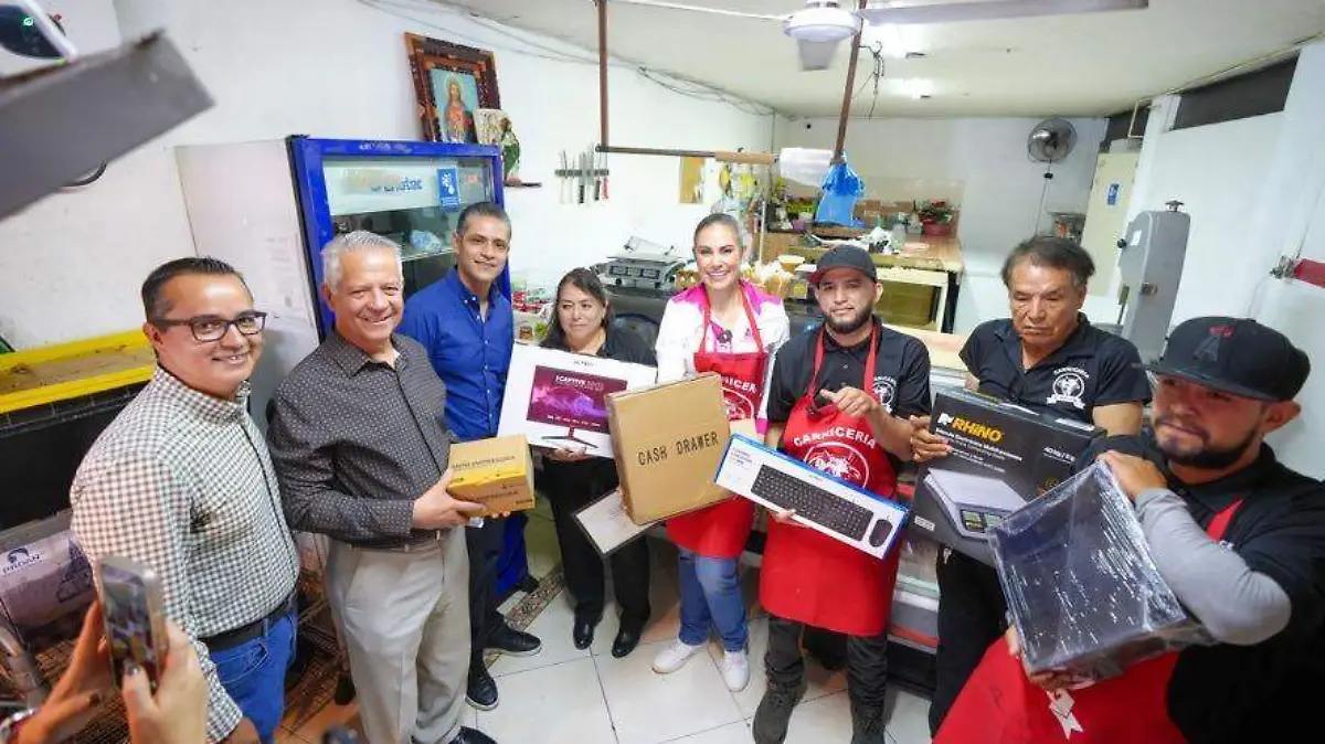 APOYOS COMERCIANTES- CORTESIA MUNICIPIO 