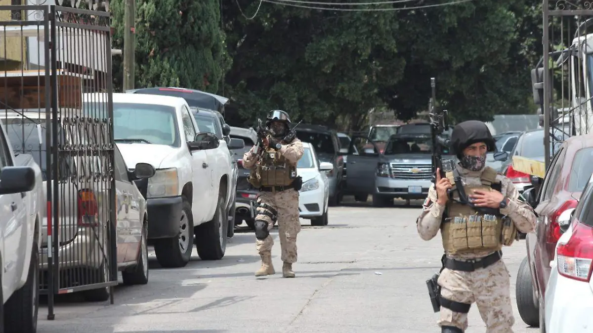 SECUESTRADORES  (1)