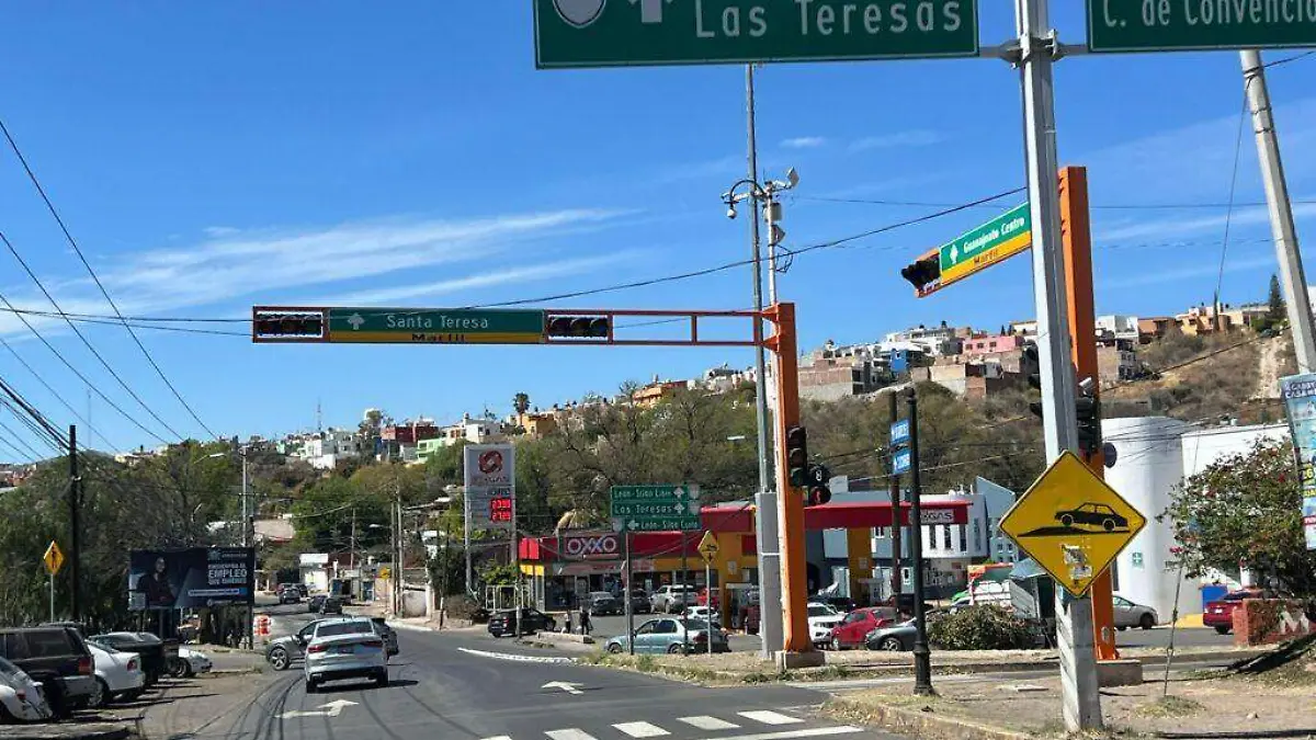 Guanajuato – Semáforos ilegales y cero funcionales en la capital, ¿Qué pasa en materia de movilidad