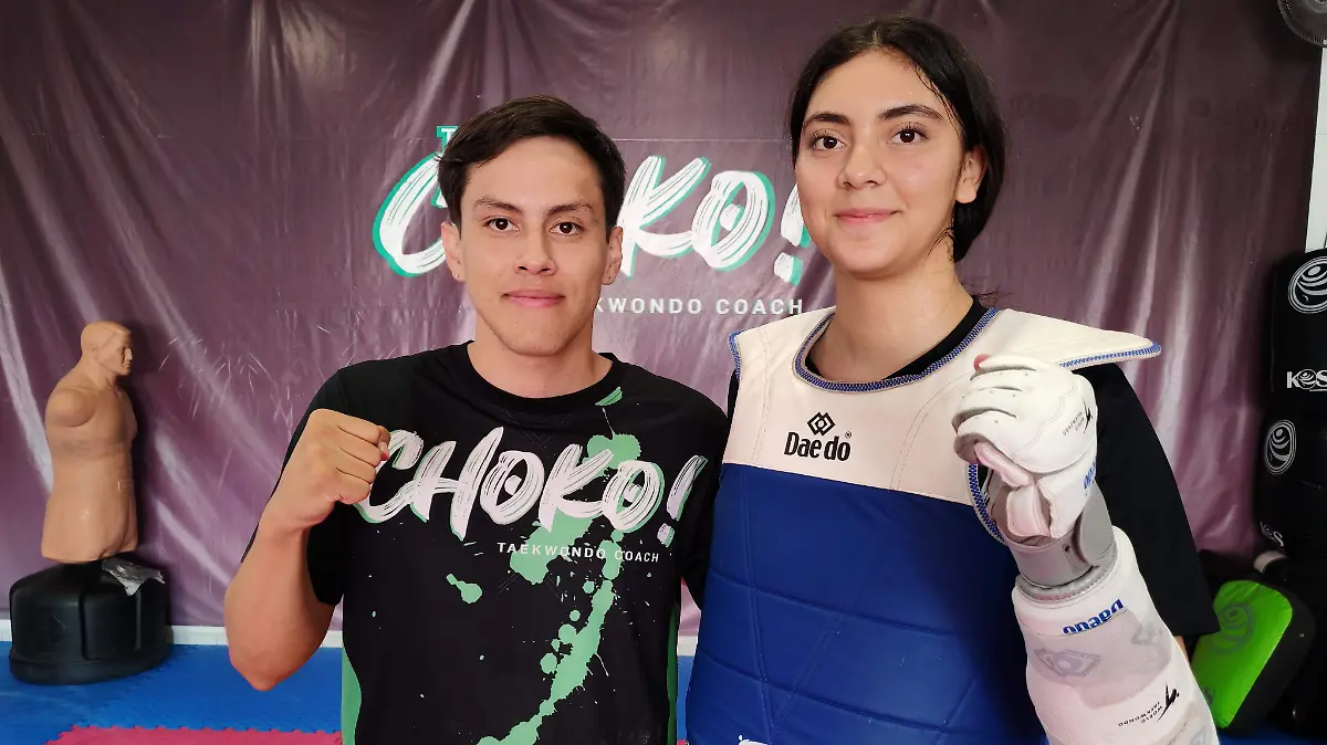 R VAZQUEZ TKD RICARDO LOPEZ Y SARAHI GONZALEZ