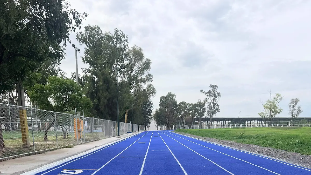 PISTA DE ATLETISMO DEPORTIVA GAONA- CORTESIA OBRA PÚBLICA  (3)