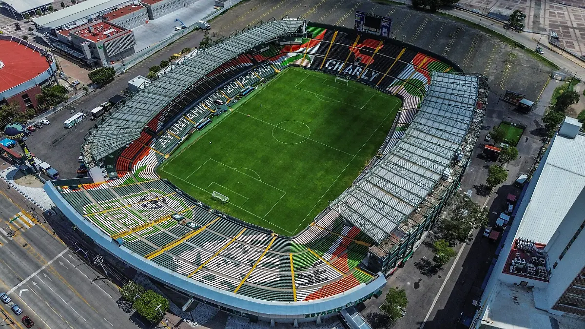 Estadio León - Francisco Meza (3)