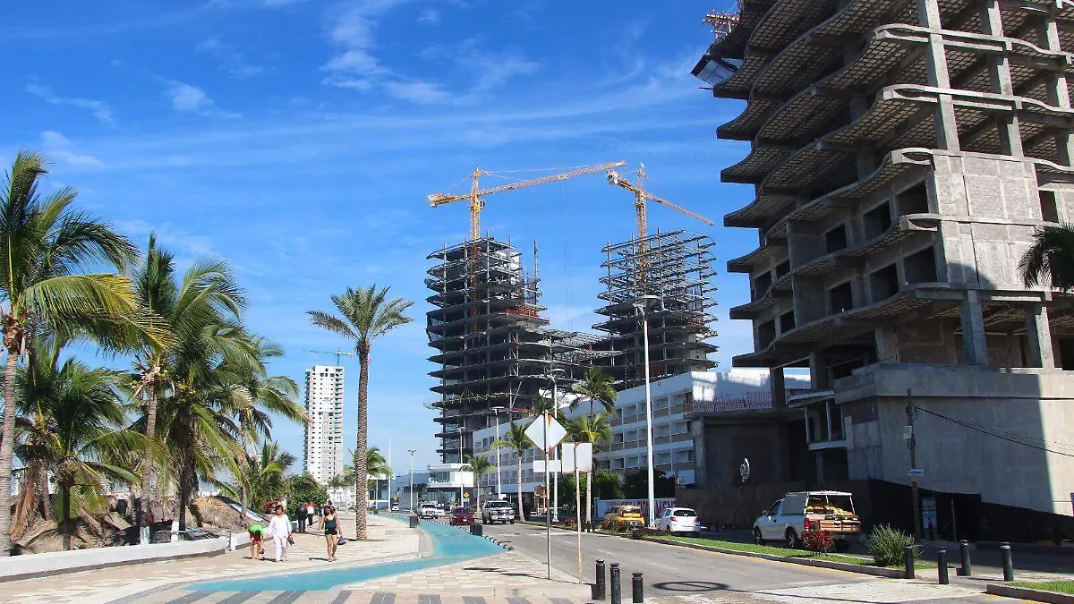 mazatlan-edificios-construccion