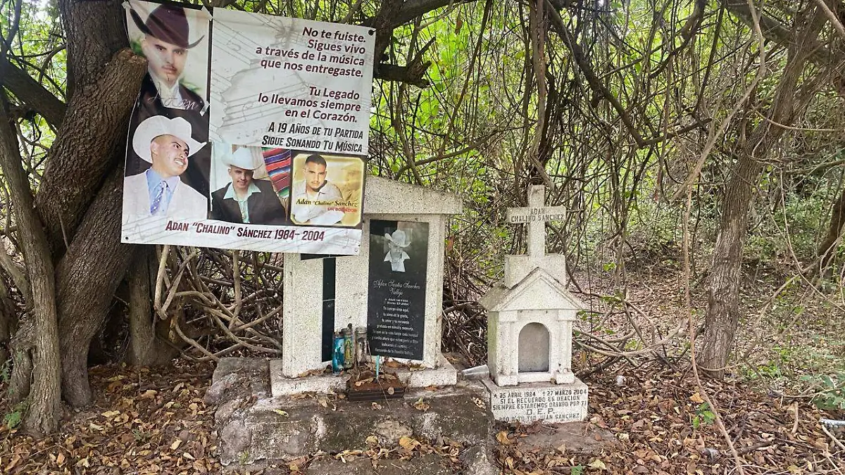 cenotafio-hijo-de-chalino-sanchez