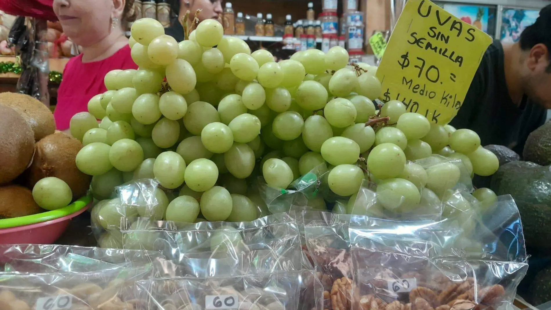 aumenta-precio-uvas-mzt