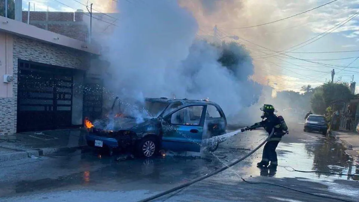 aunto.incendiado-mazatlan-libertad-de-expresion