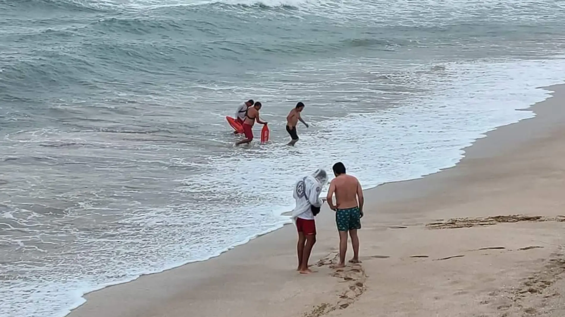 turista-lesionada-playa-mazatlan