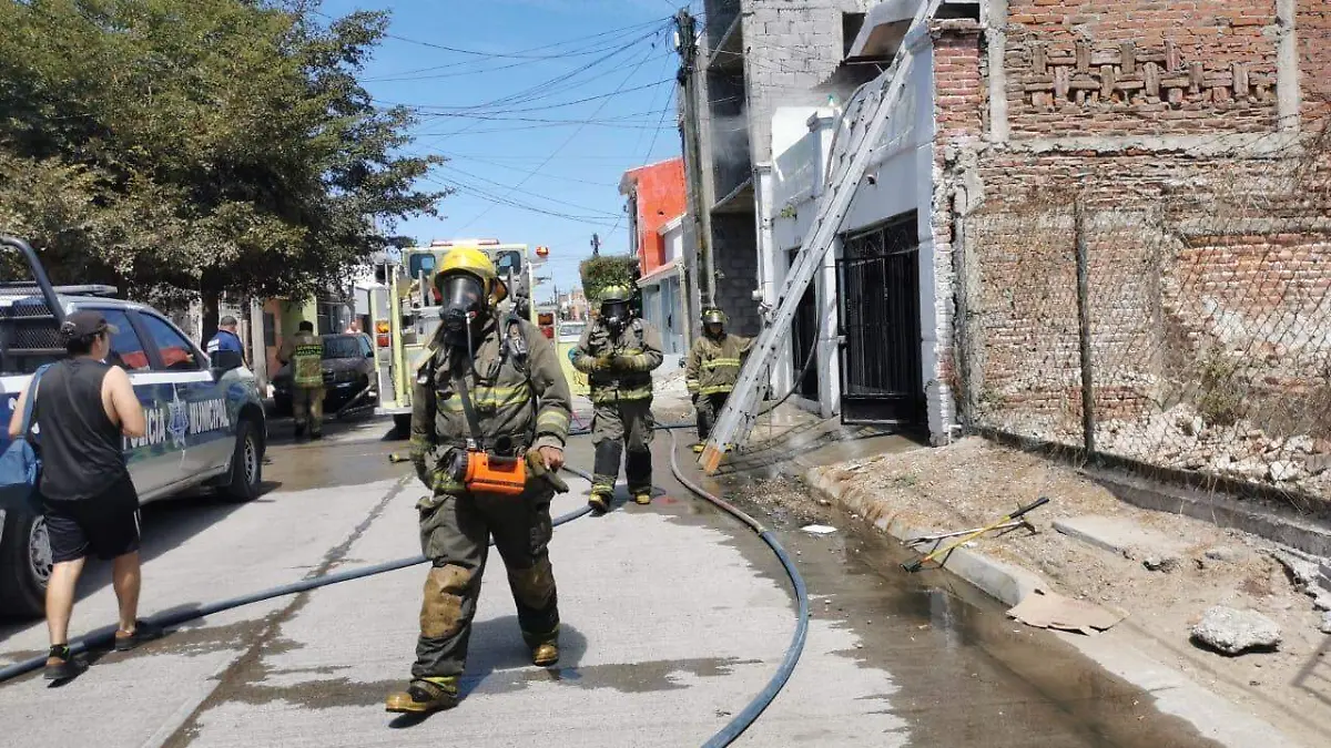 incendio-en-colonia-fco-villa-mazatlan