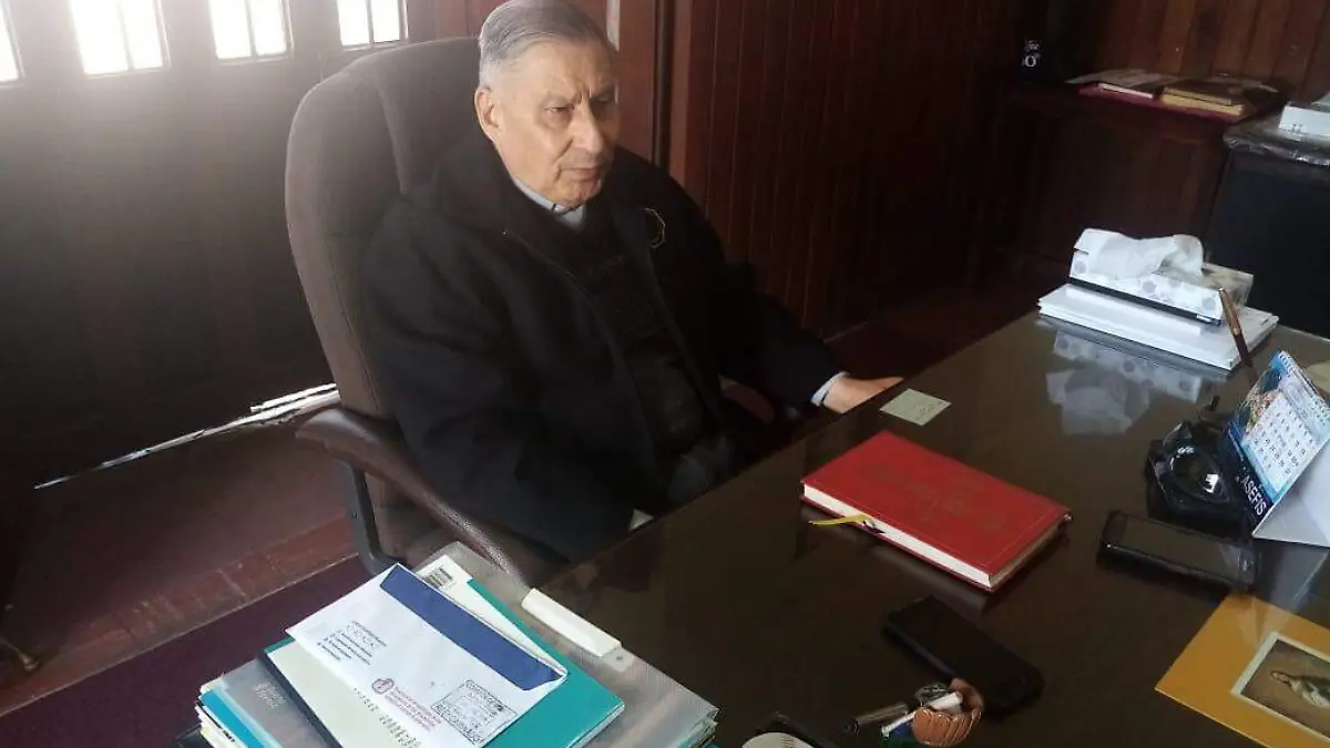 monseñor Mario Espinoza