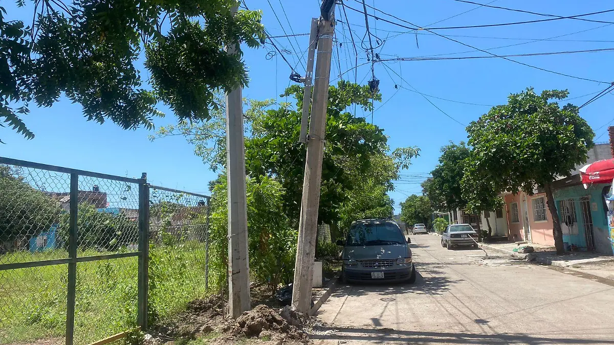 riesgo-caida-de-poste