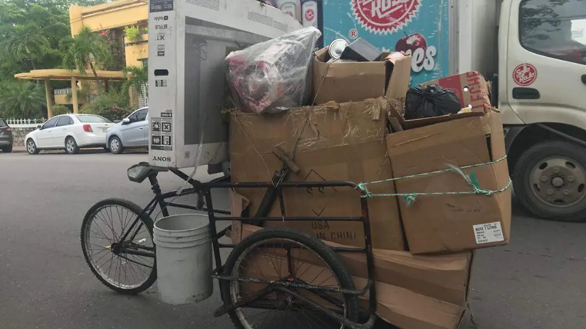 -Alberto-recorre-las-calles-del-Centro1-