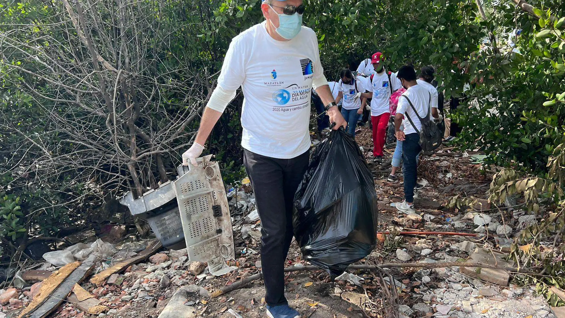 extraen-una-tonelada-de-basura