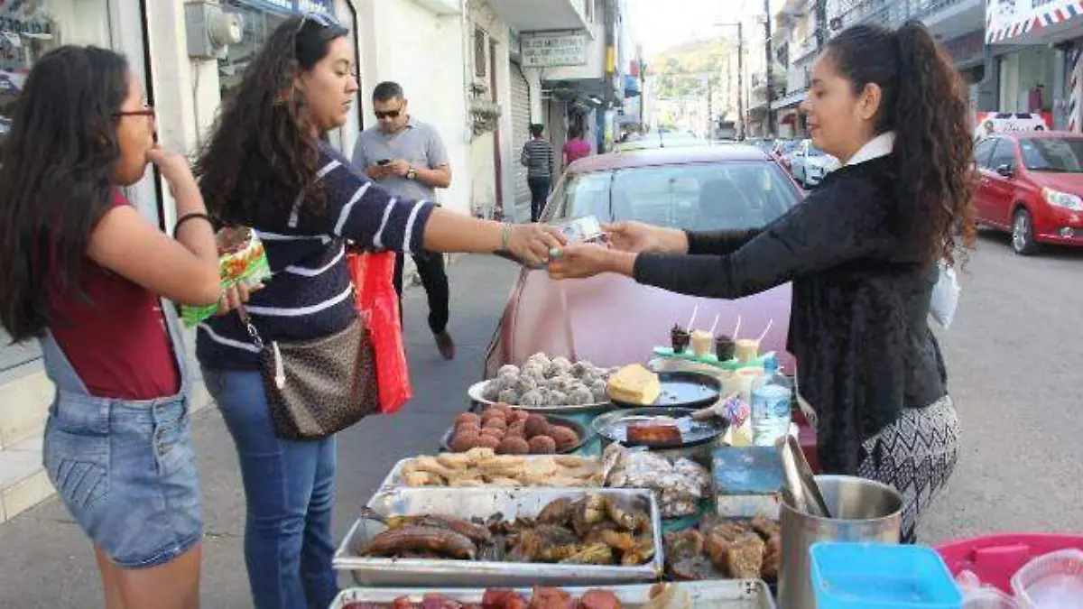 MUJERES