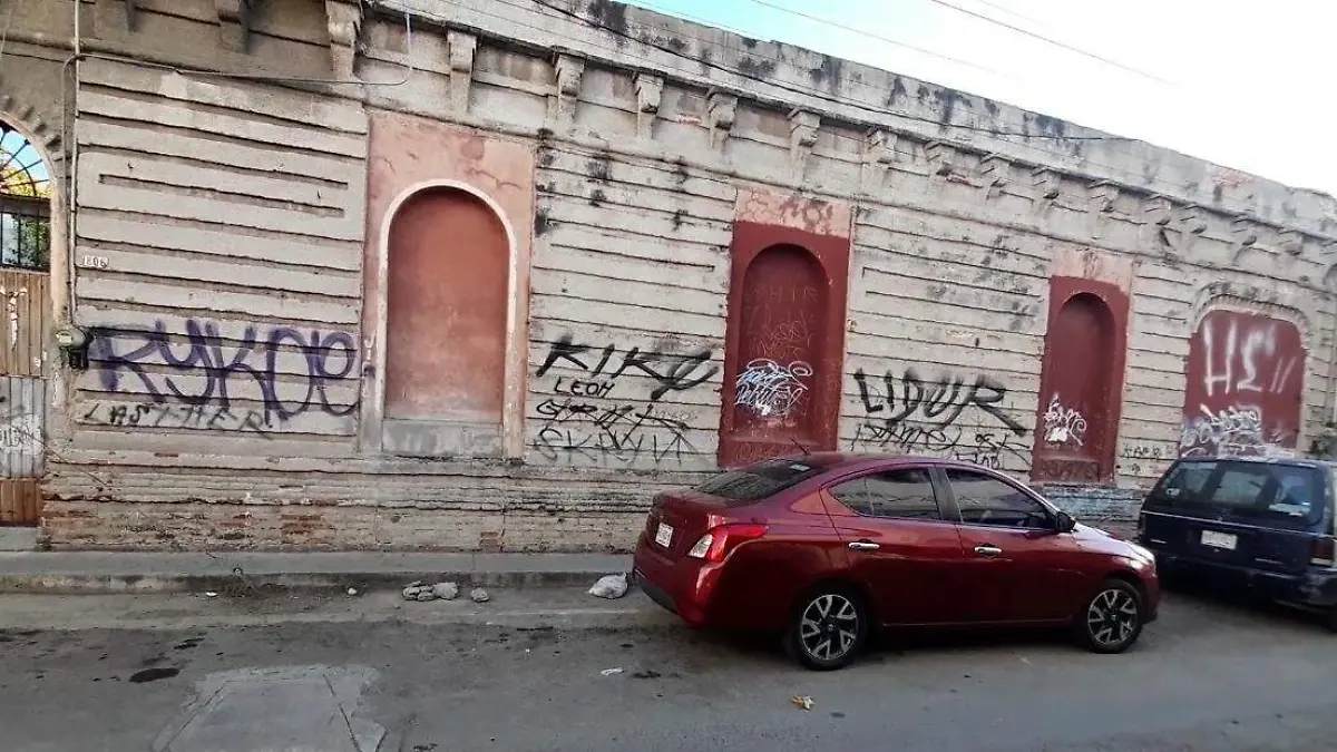 grafiti a comercios 3