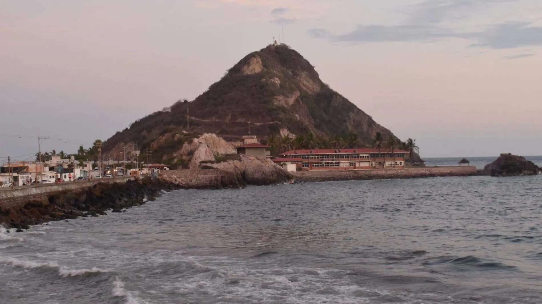 construcion-de-tirolesa-en-mazatlan