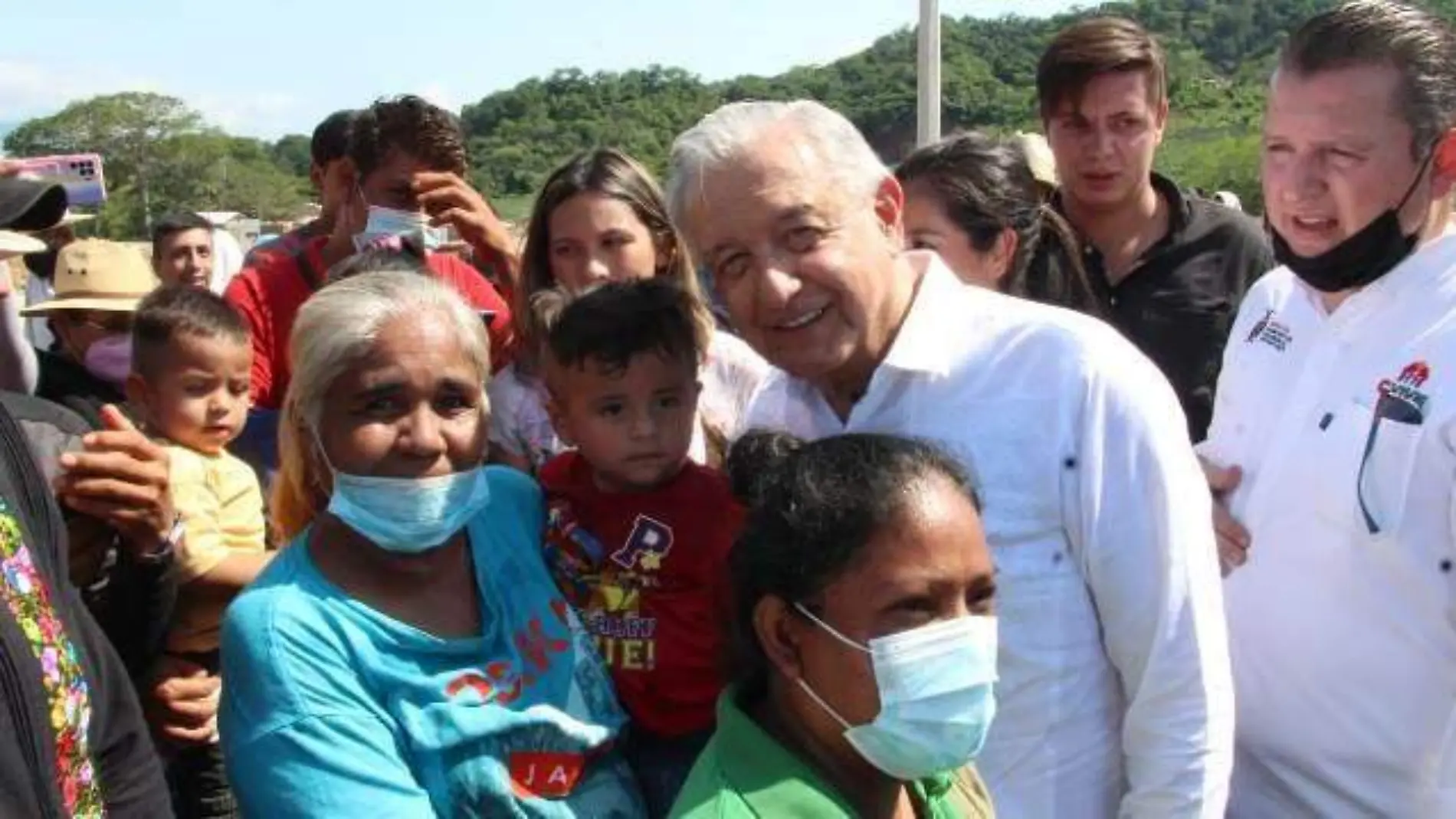 amlo-maza