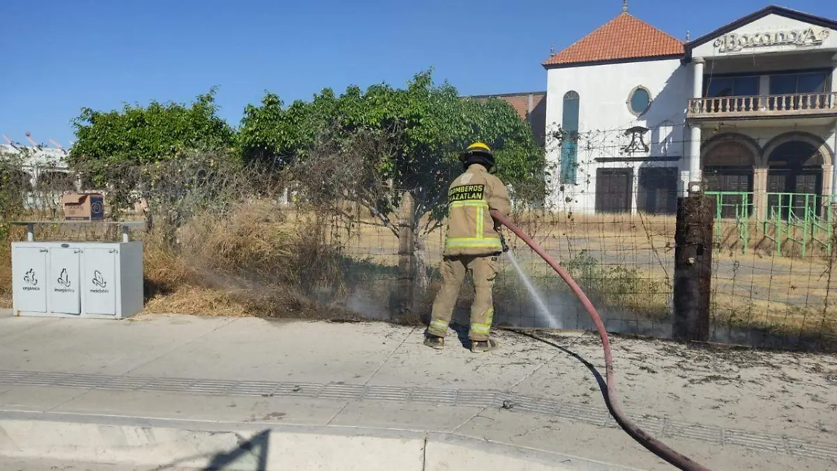 bomberos -de-mazatlan