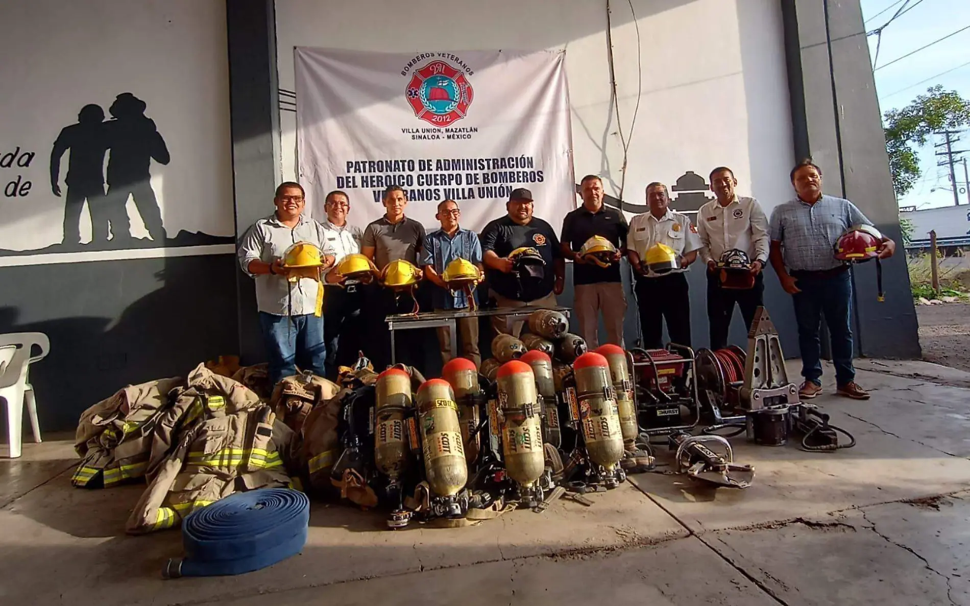 reciben-camion-de-bomberos