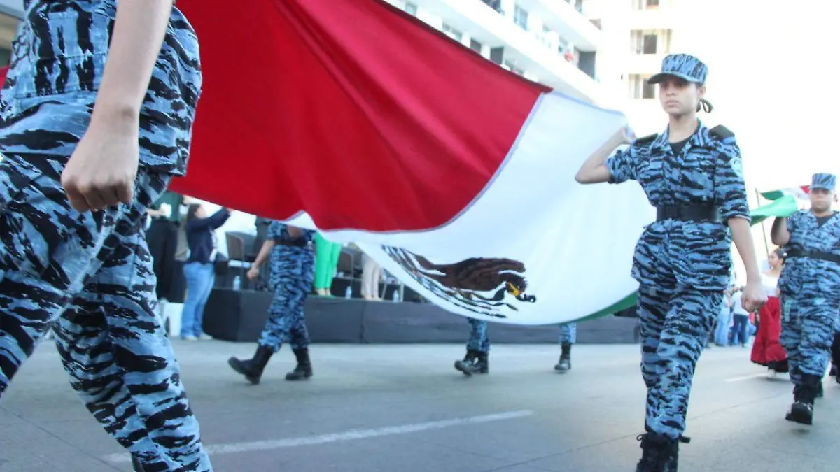 desfile-del-20-de-noviembre-mazatlan