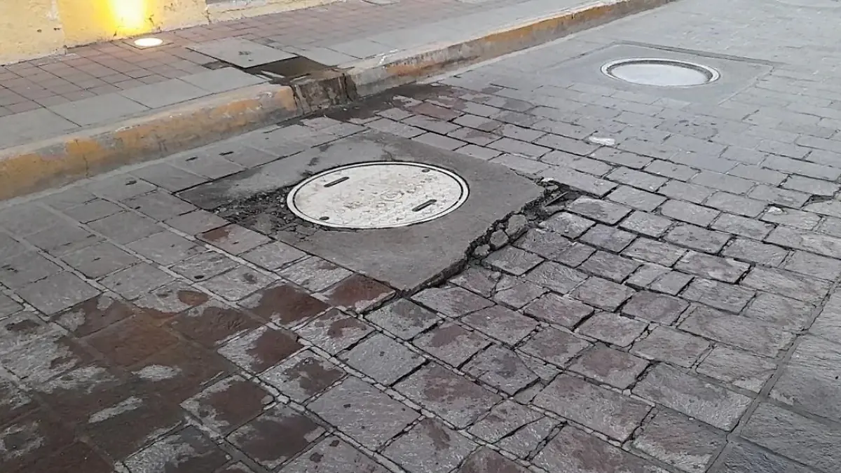 aguas negras en el Centro Histórico