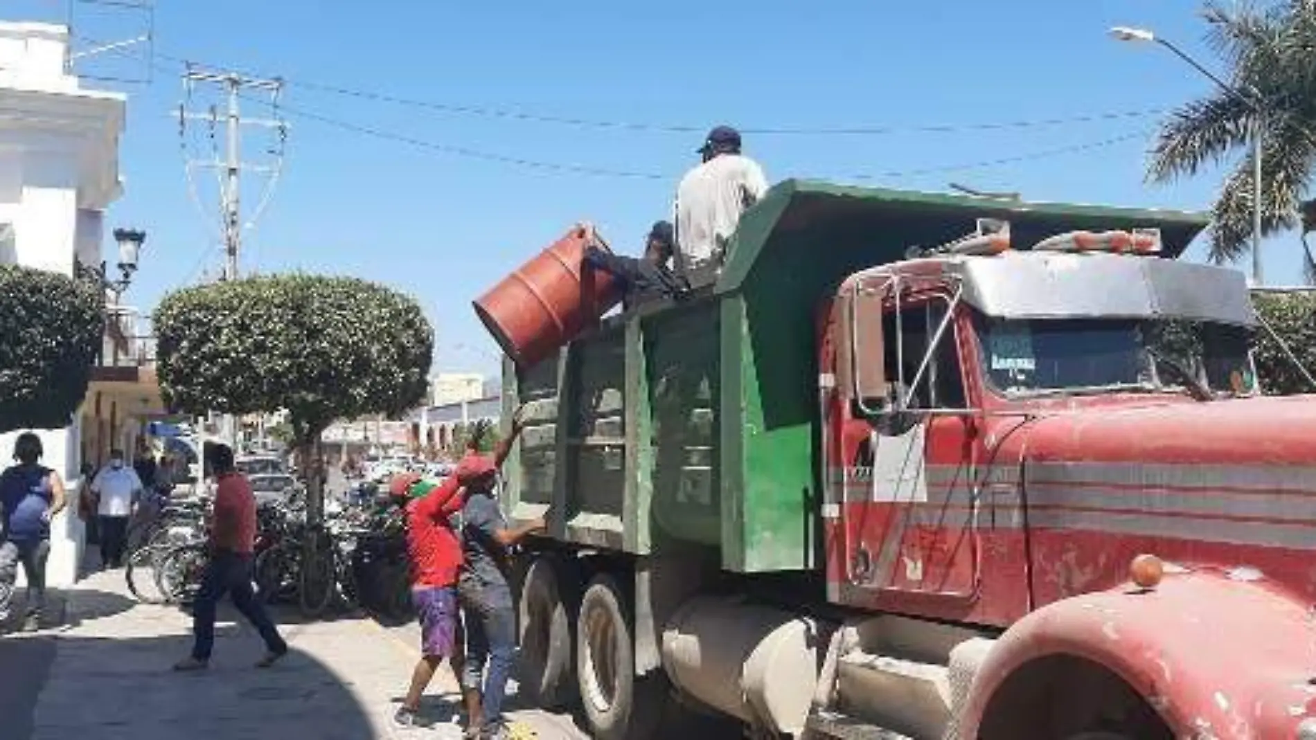 CAMIONESBASURA