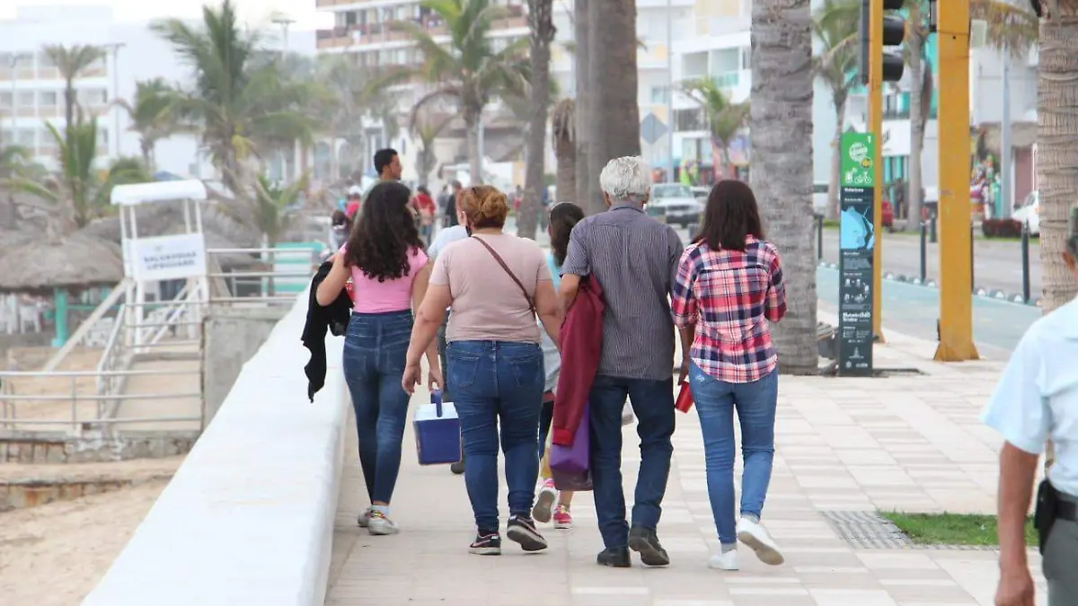 turistas-en-mazatlan