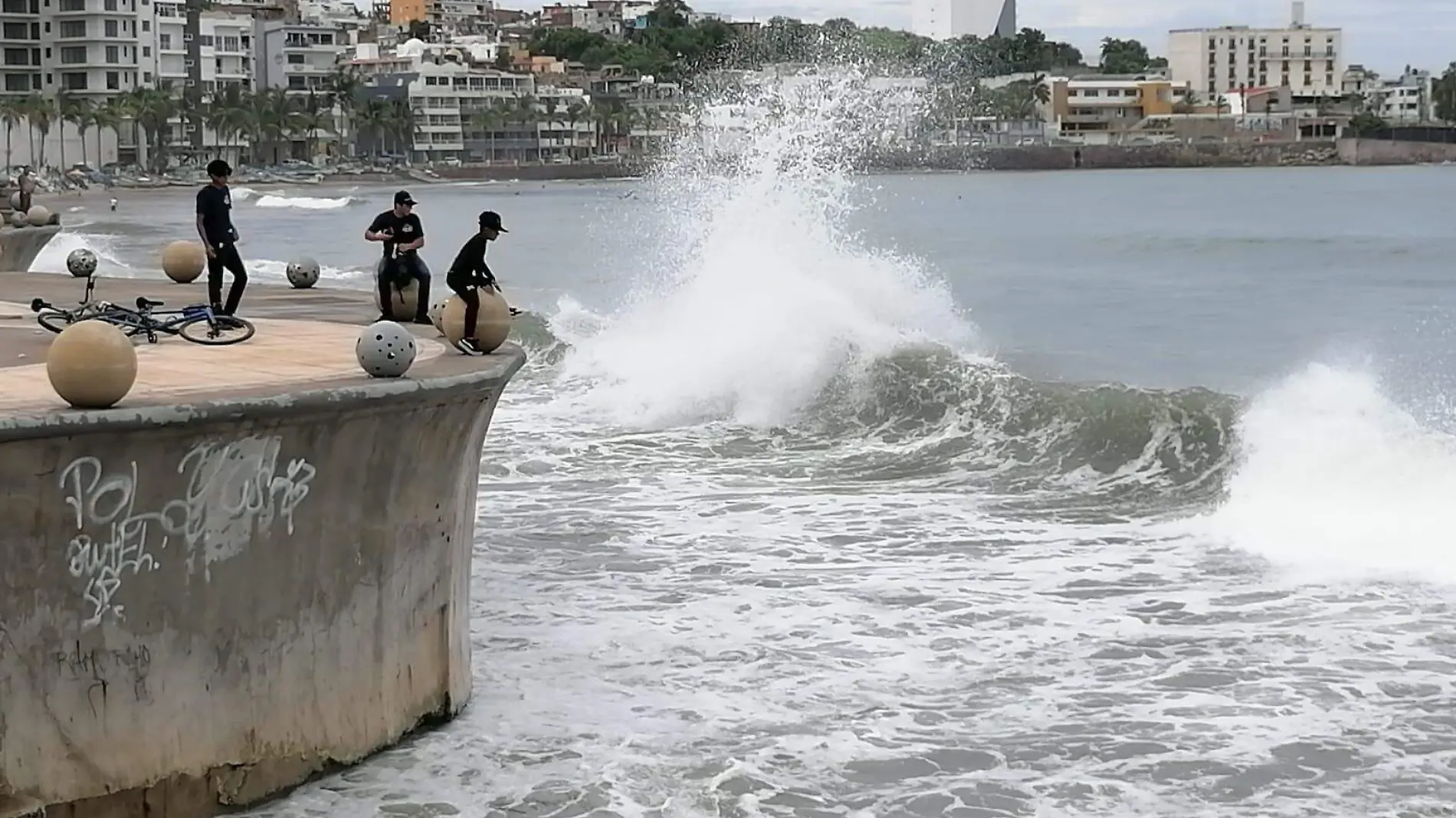 mazatlan-en-alerta-azul-tormenta-tropical