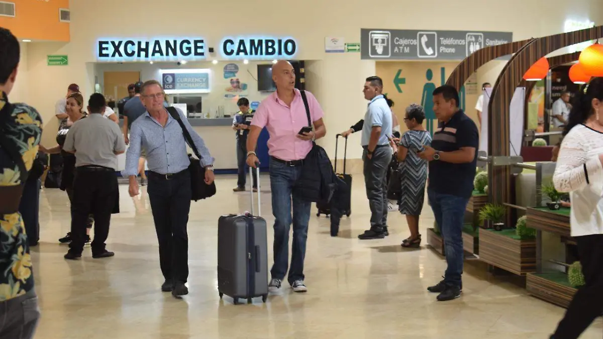 turistas-aeropuerto