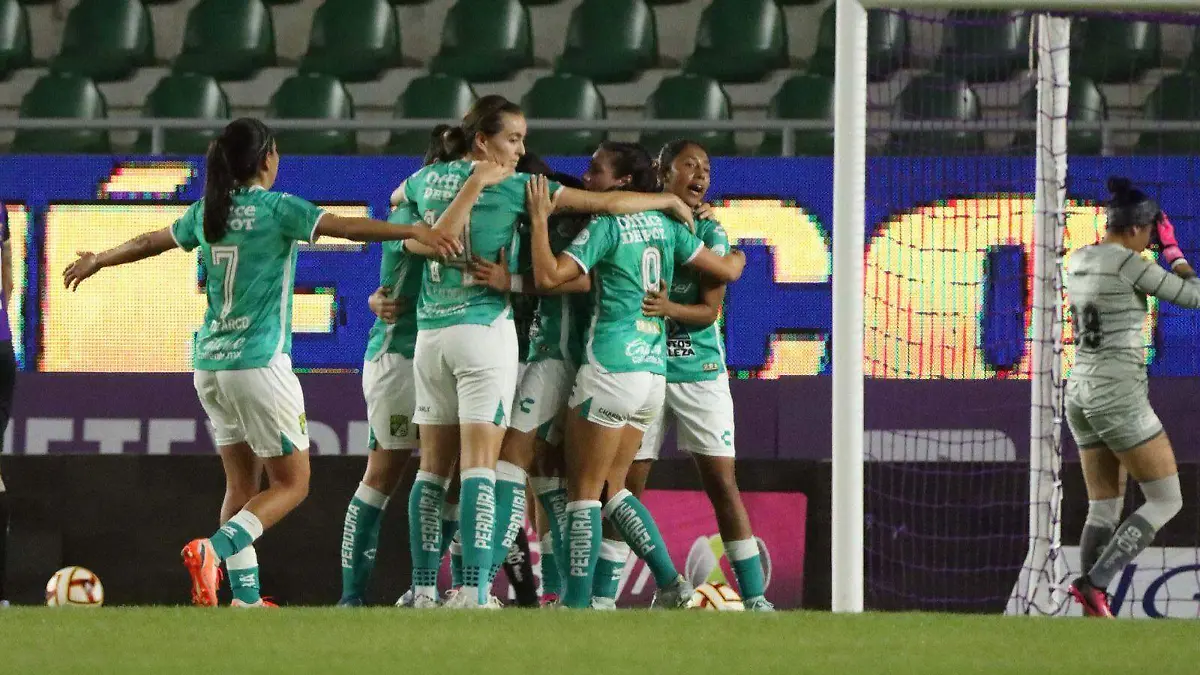 mazatlan-femenil-fue-dominado-por-leon