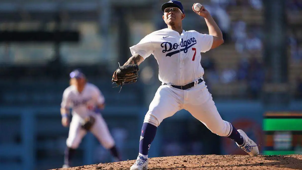 luis urias