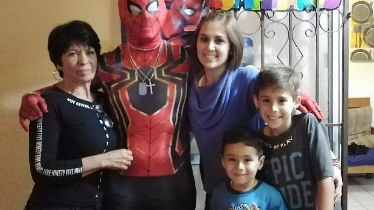 Cumpeaños hombre araña 4