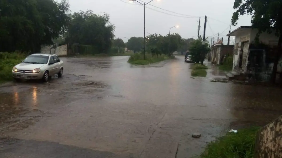 continuan-lluvias-por-nora